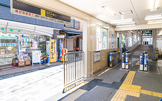 阪急西向日駅の東口改札2